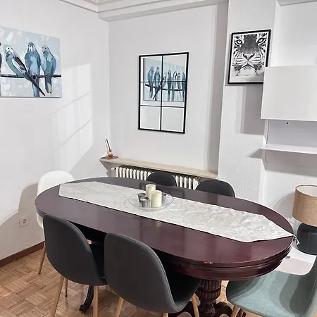 Apartamento Plaza Del Oeste Con Cuatro