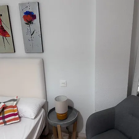 Apartamento Plaza Del Oeste Con Cuatro *